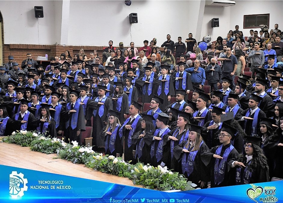 Ceremonia de Graduación de la Generación 2018-2022 “NATALIA TERESITA” Integrada por 156 Profesionistas