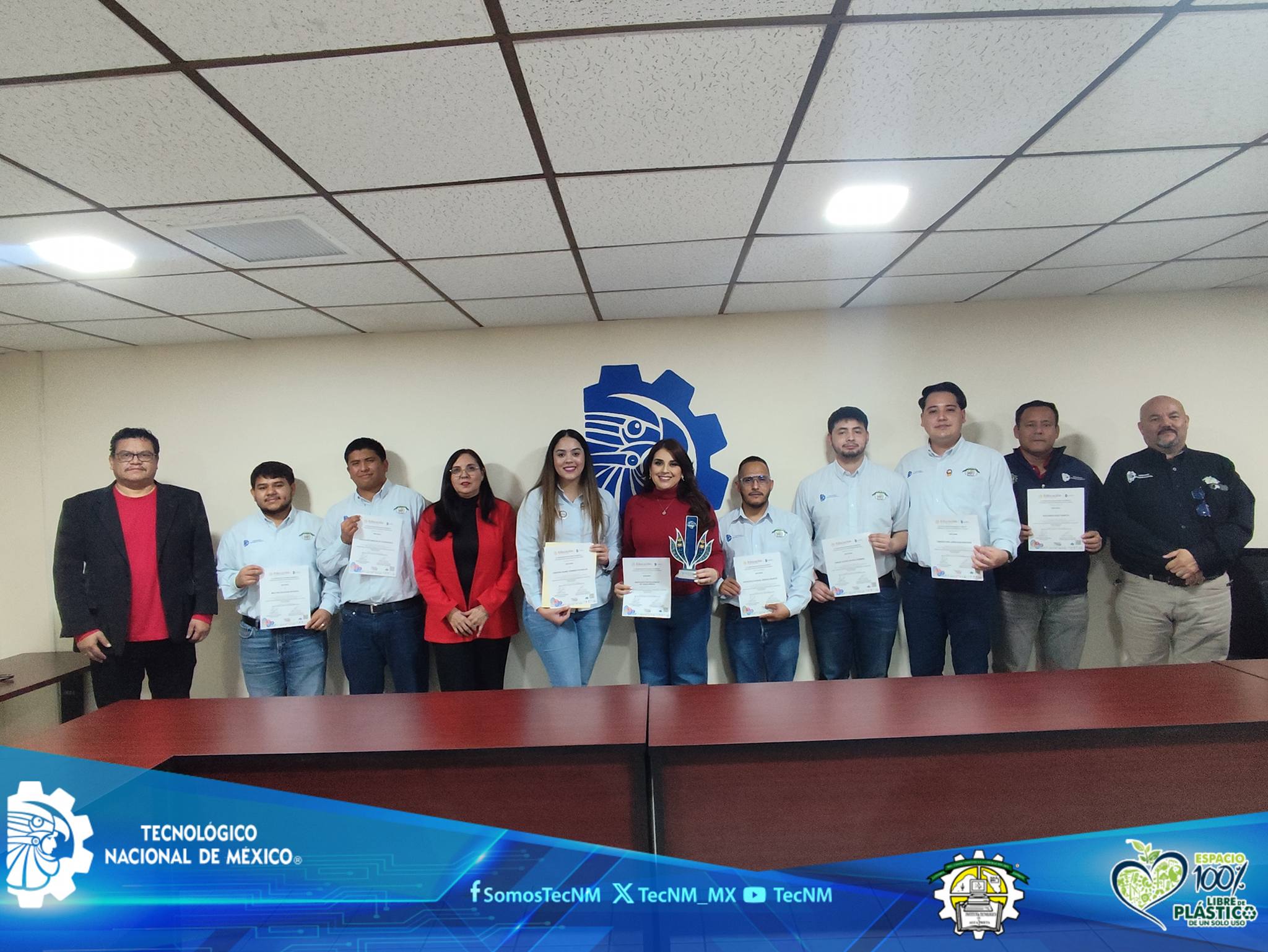 Reciben directivos a equipo ganador en el Nacional en el InnovaTecNM 2025