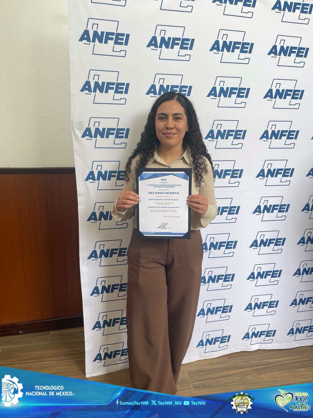 Reconoce ANFEI a Egresada del ITAP