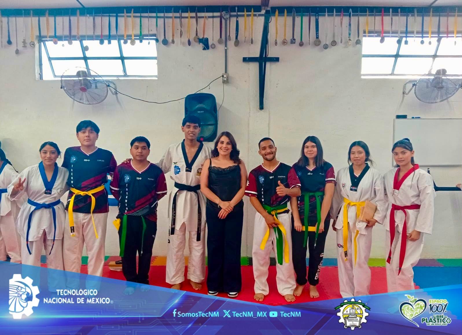 Equipo de taekwondo Coyotes del ITAP fortalece su preparación con examen de cambio de cinta